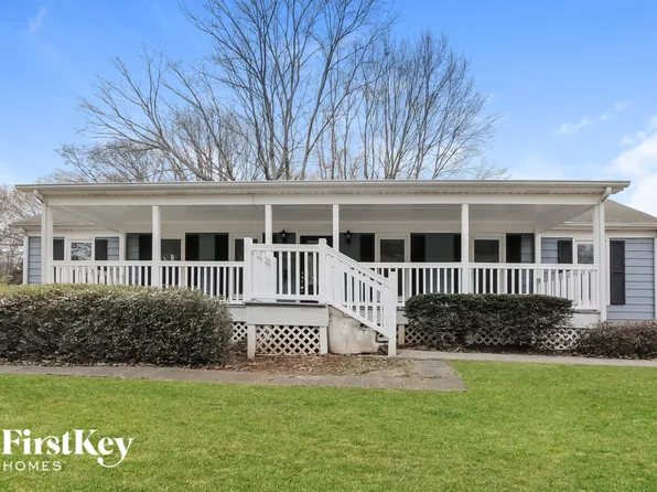 6309 Farmingdale Dr, Charlotte, NC 28212