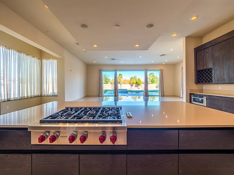 7426 Yonie Ct — Photo 10