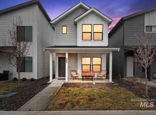963 S Wavetrain Ave, Boise, ID 83709