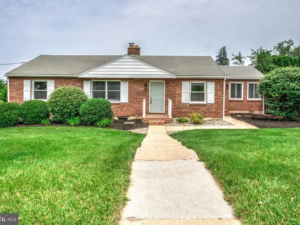 1185 Irving Ave, York, PA 17403