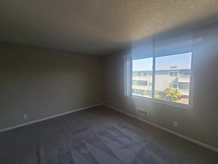Tropic Sands Apartments — Photo 61