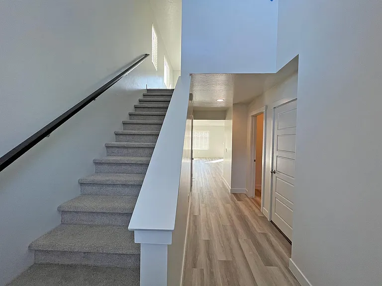 4104 Phobos Ln — Photo 20