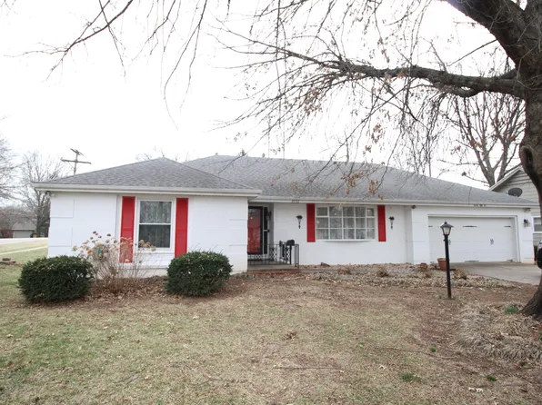 2052 E Mimosa Street, Springfield, MO 65804