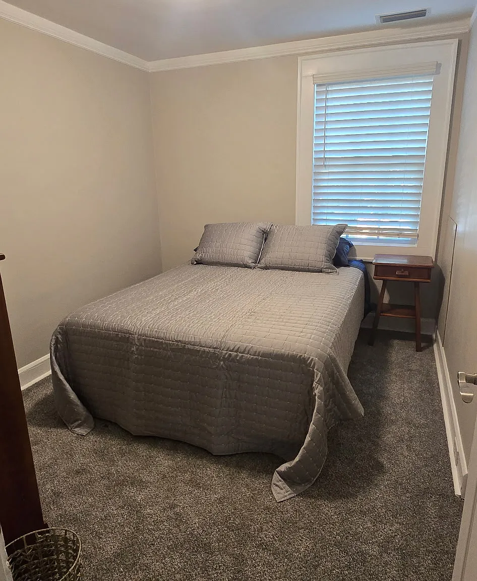 3 bed, 1.5 bath, 1318 sqft, $2,900 — Photo 2