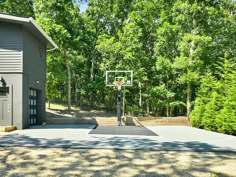 35 Woodthrush Ln — Photo 4