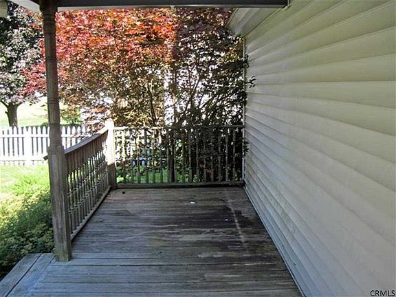 5th image of 131 6th Ave