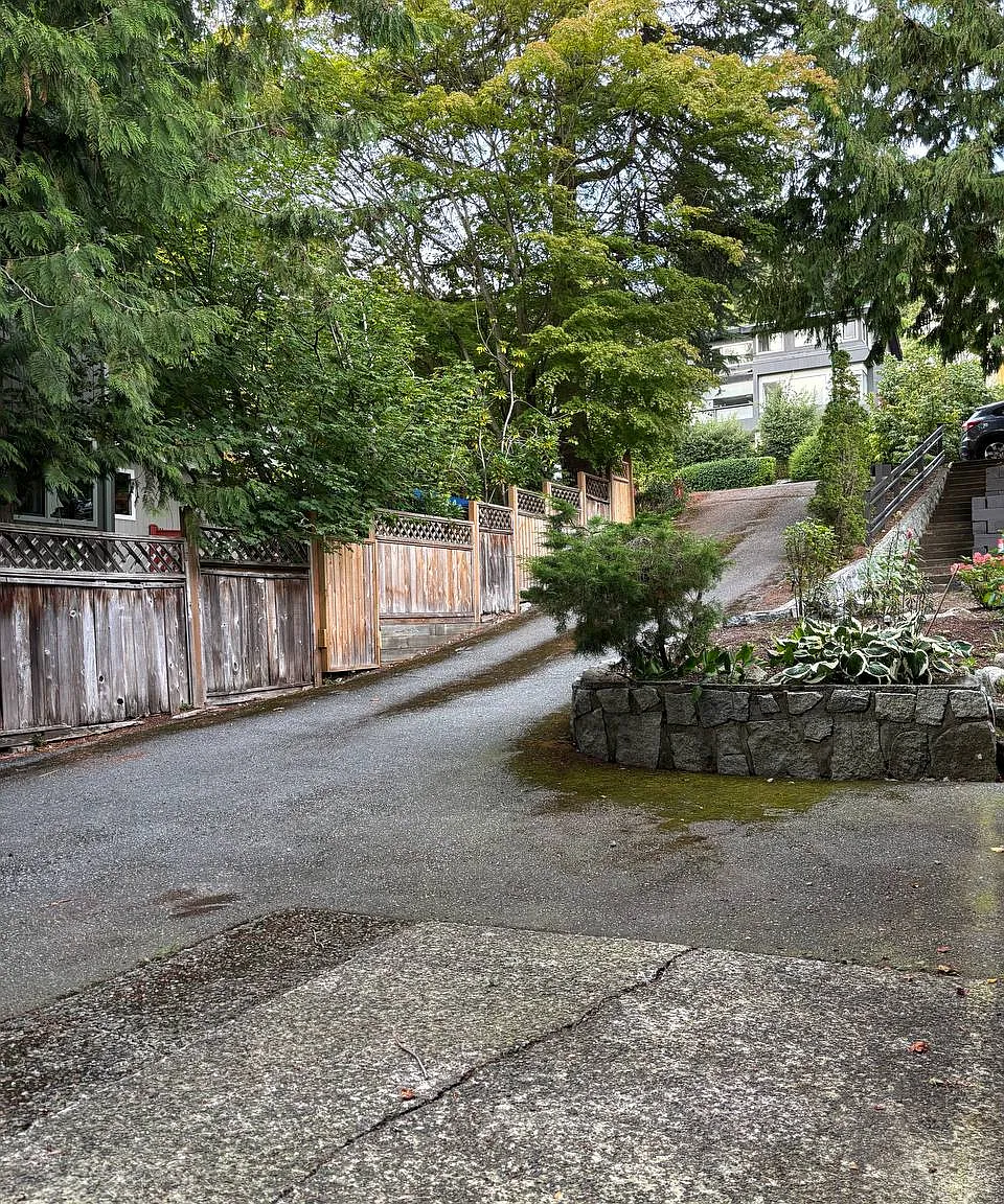 2 bed, 900 sqft, $2,550 — Photo 4