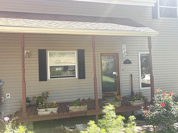 5th image of 110 Country Club Park Rd