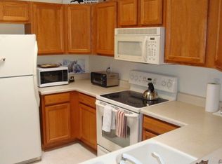 555 W Deerview Ct, Green Valley, AZ 85614