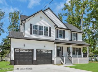 324 Mantoloking Rd, Brick, NJ 08723