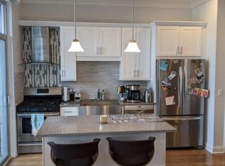 1249 W Madison St, Chicago, IL 60607