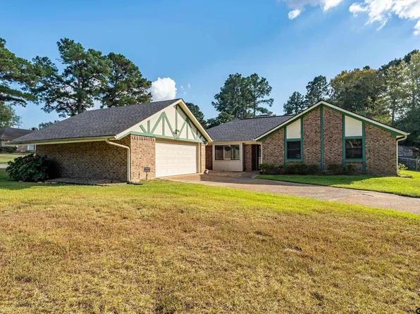 14885 Willowwood Dr, Tyler, TX 75703