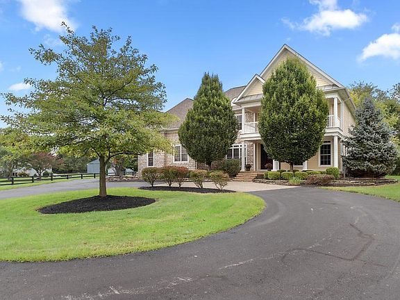 2nd image of 9294 Highbury Ct
