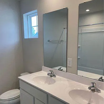 242 C Christiana Ln — Photo 7