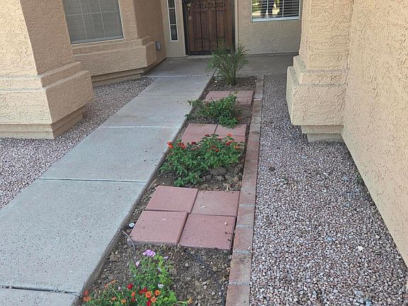 2nd image of 1167 W Lisa Ln