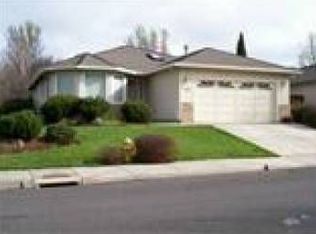 101 Freshwater Dr, Phoenix, OR 97535
