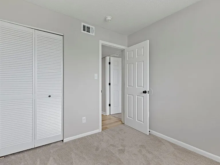 The Hills Apartment Homes — Photo 25