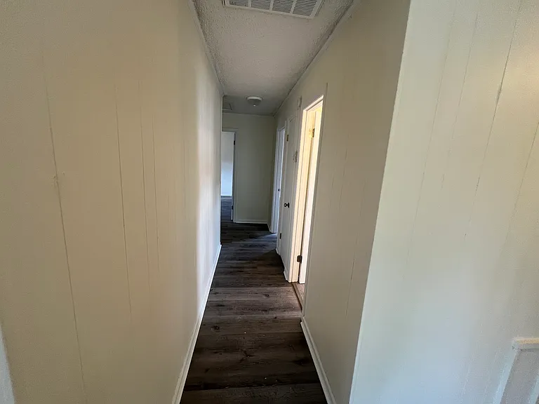 313 Potts Dr #J — Photo 3