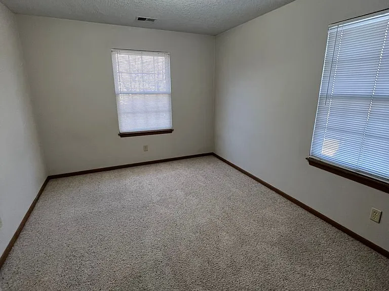 1105 Ratone St #11 — Photo 7