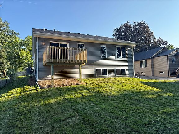 4th image of 306 Herold Ave