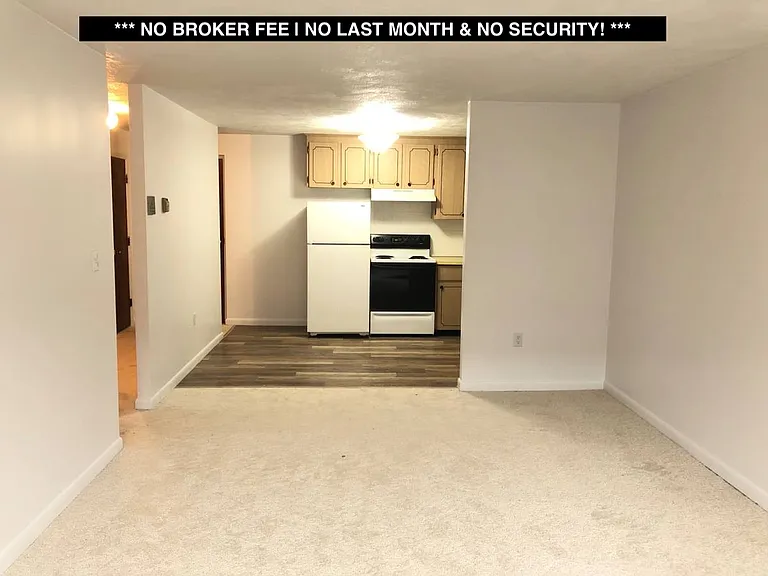 Lexington St Apartments — Photo 21