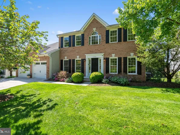 11705 Hunters Run Dr, Cockeysville, MD 21030