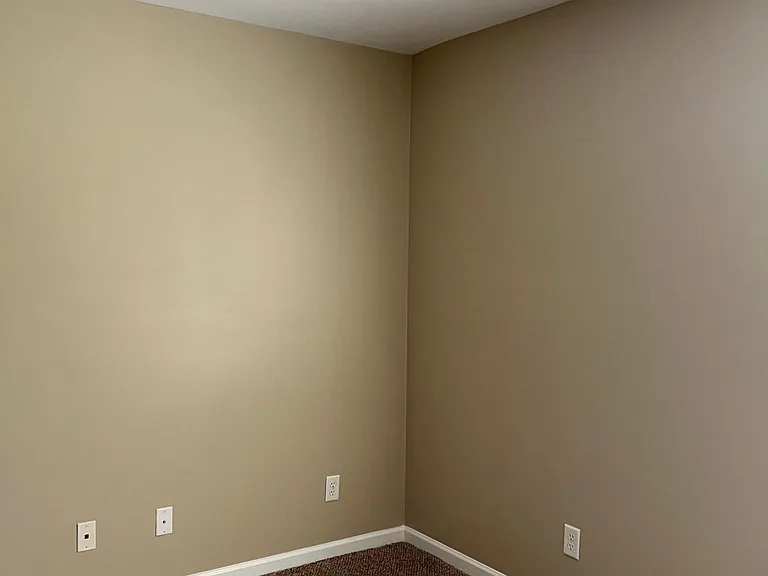 1401 Country Club Rd #9 — Photo 5