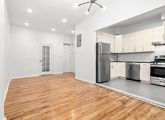 3rd image of 686 Degraw St #1