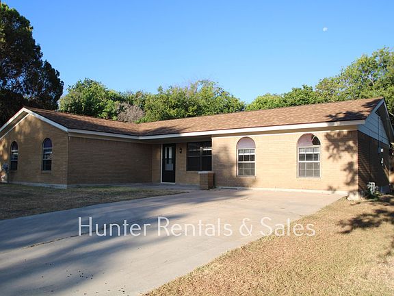 2nd image of 404 Cottonwood Dr