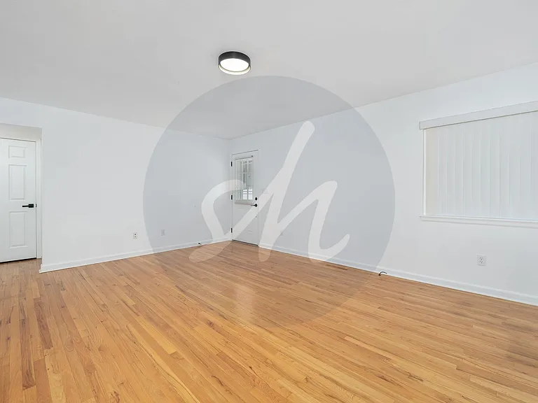 1825 W Kiowa St — Photo 3