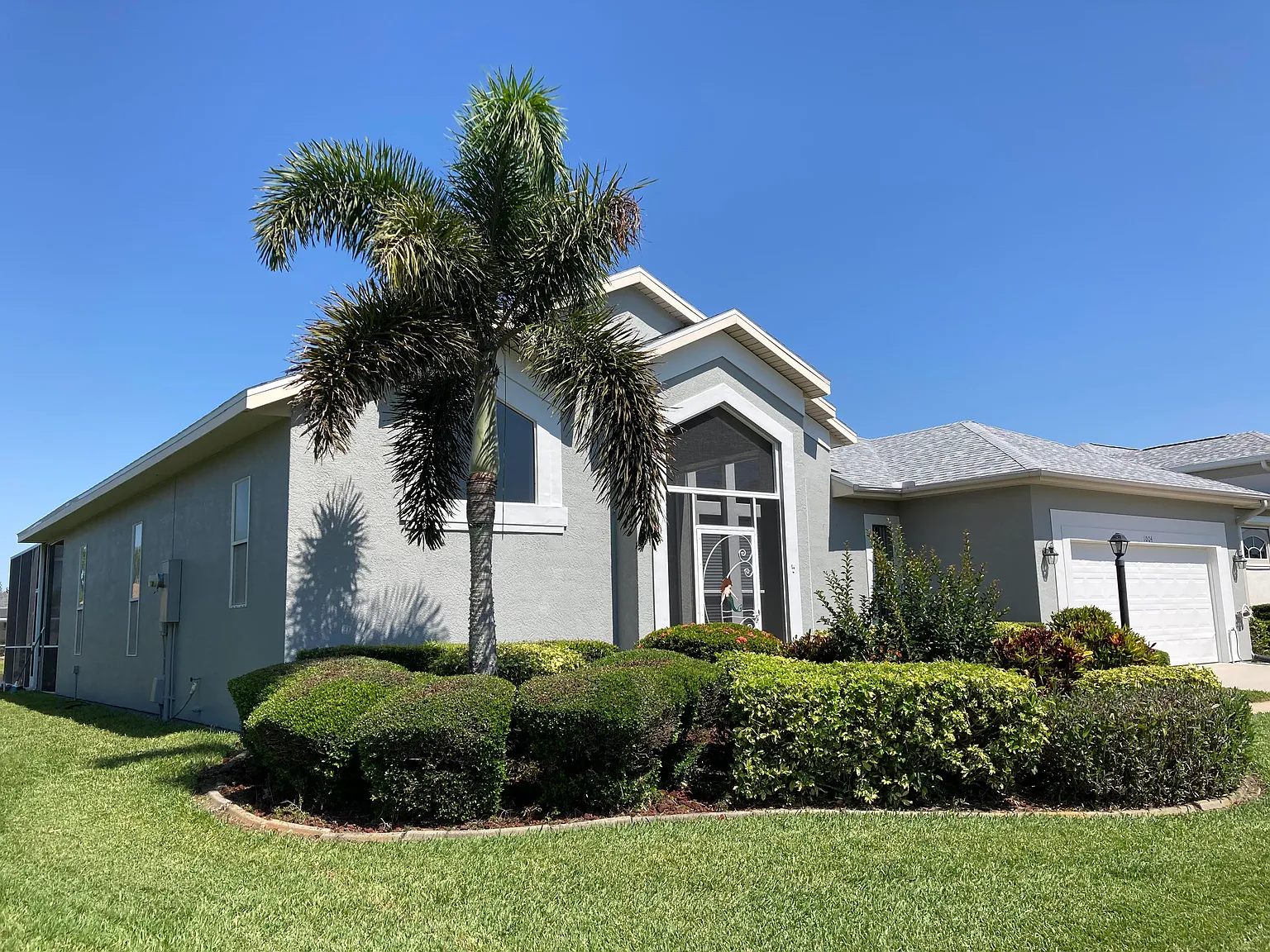 3 bed, 2079 sqft, $3,400 — Photo 1