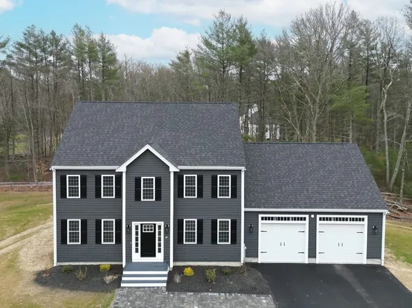 18 Harvestwood Ln, Middleboro, MA 02346