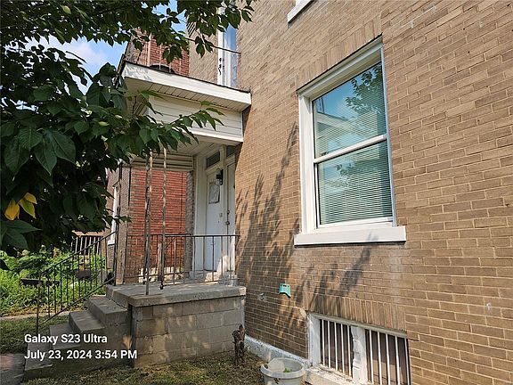 5th image of 1460 Laurel St #1