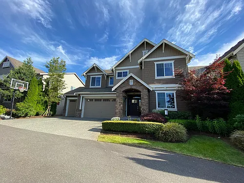 736 210th Pl SE Photo 1