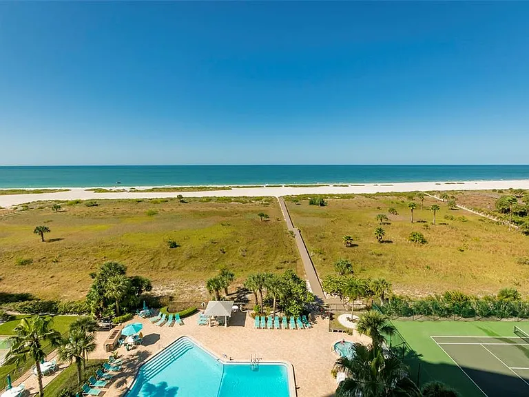 1230 Gulf Blvd #306 — Photo 2