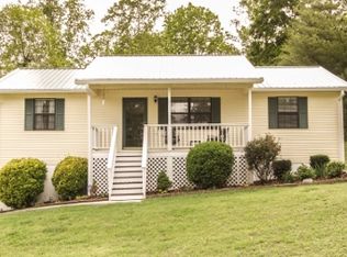 601 Bear Cub Ln, Clinton, TN 37716