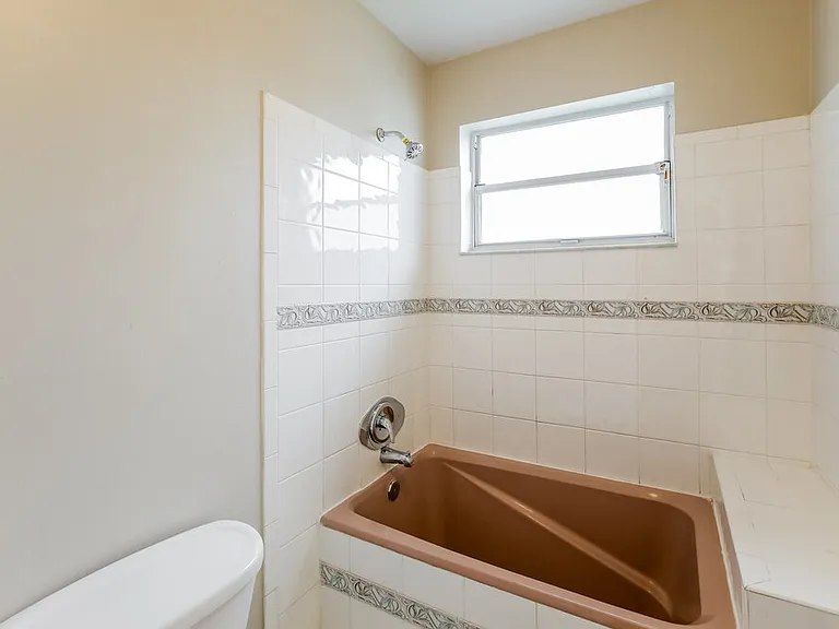 848 NW 98th Ave — Photo 13