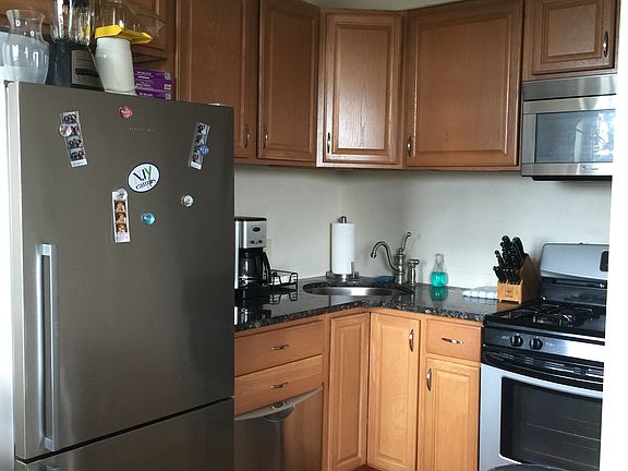 2nd image of 2601 Pennsylvania Ave #7th