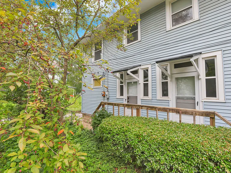 294 Wyandotte Ave — Photo 25
