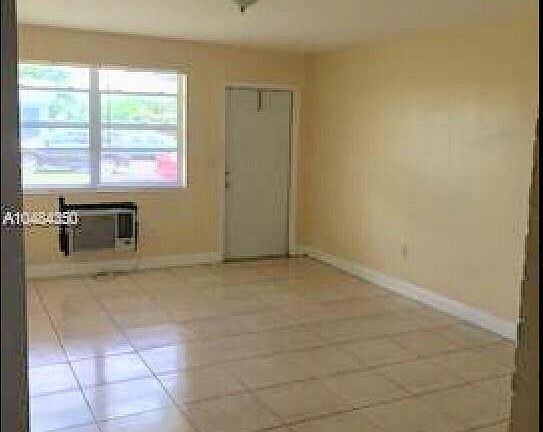 5th image of 7613 Venetian St