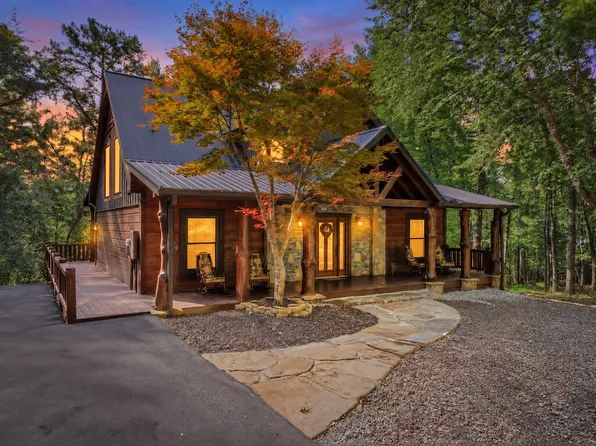 330 Seneca Dr, Ellijay, GA 30540