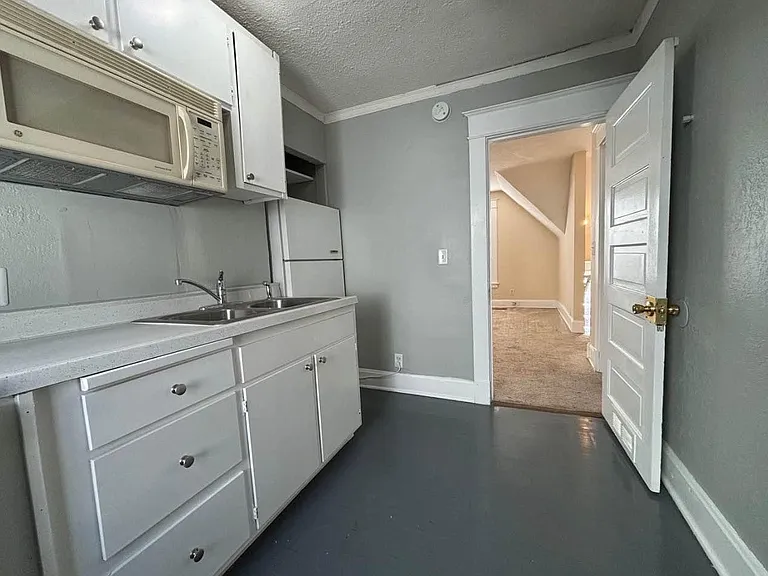 1159 Bush Ave — Photo 26