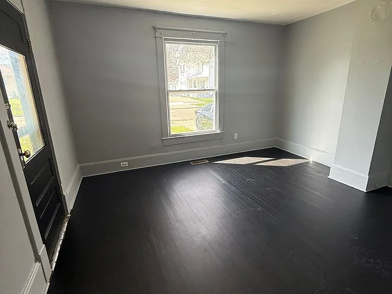 334 Woods Ave — Photo 3