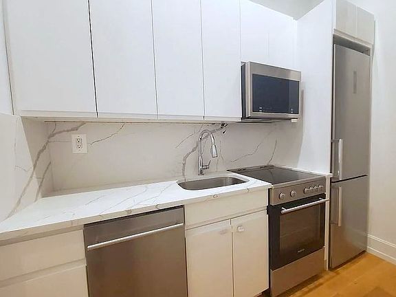 4th image of 358 W 116th St #1A
