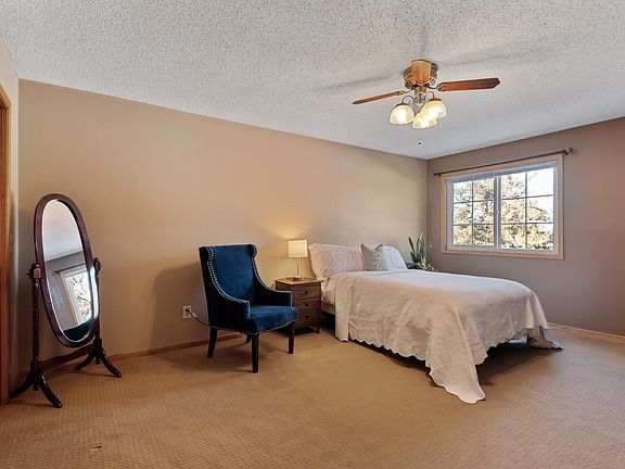5th image of 10005 Russell Ave N APT 5