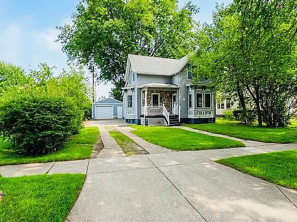1314 Hancock St, Port Huron, MI 48060