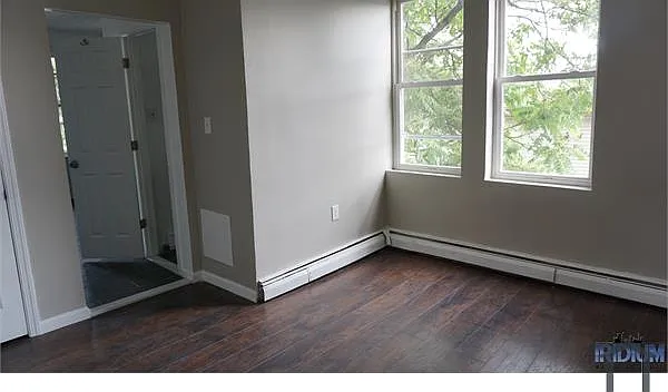 447 N 5th St — Photo 8