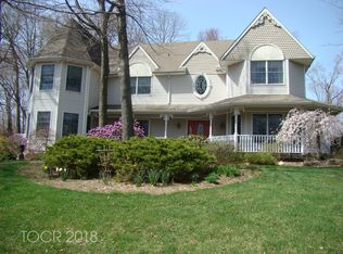 72 Heather Ct, Allendale, NJ 07401