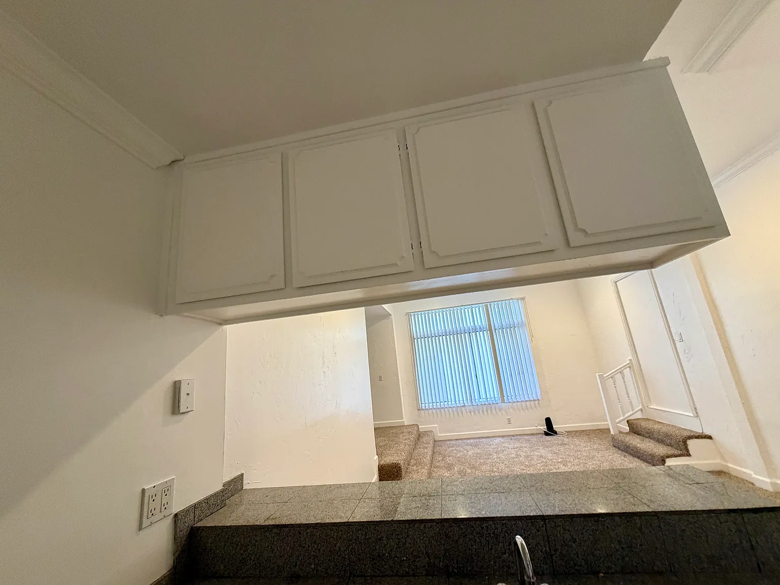 Studio, $2,000 — Photo 3