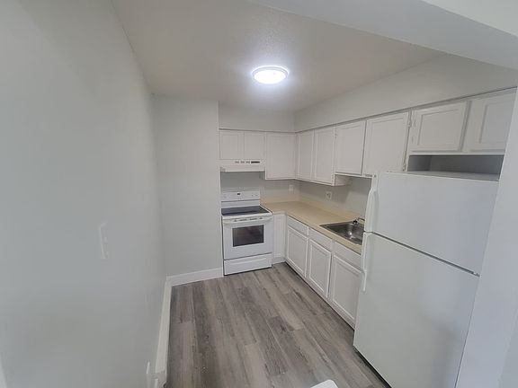 4th image of 9 Store Ave #11